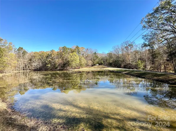 6516 Deal Rd, Matthews, NC 28104