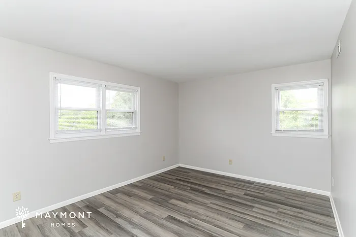 2480 Sylmar Ct — Photo 11