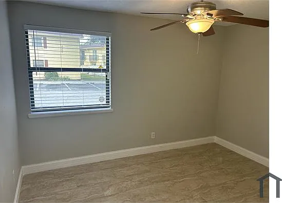 7633 Dolonita Dr — Photo 15