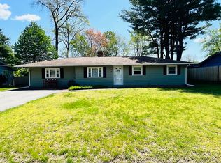 31 Fenway Dr, Framingham, MA 01701