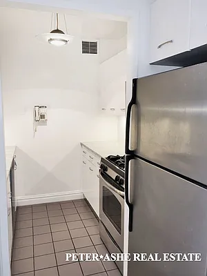Rented by Peter Ashe | media 5