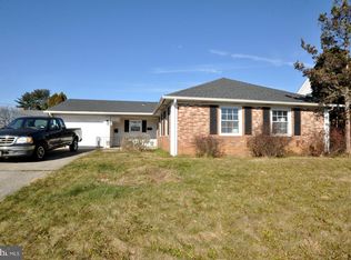 91 Hampshire Ln, Willingboro, NJ 08046