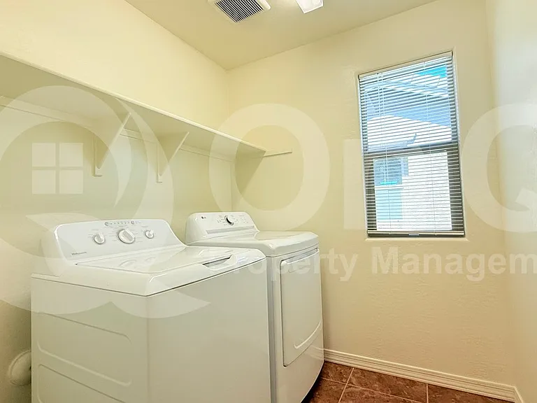 3706 S 57th Ln — Photo 25