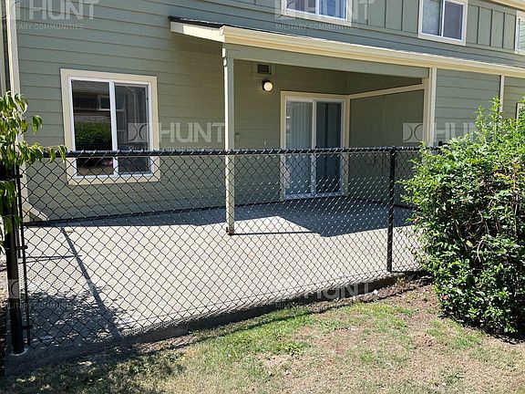 5th image of 2822 Blewett Pass Ave