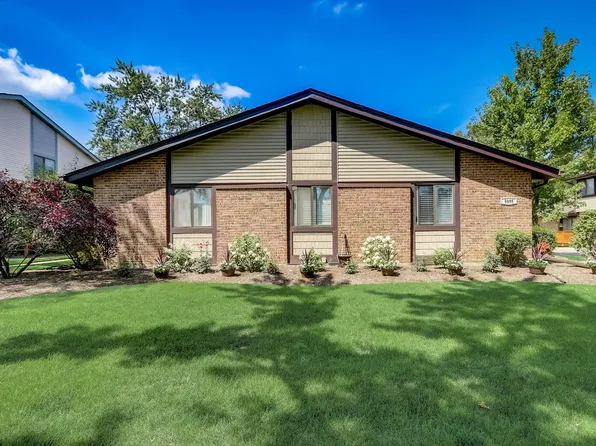 8306 Portsmouth Dr #21, Darien, IL 60561