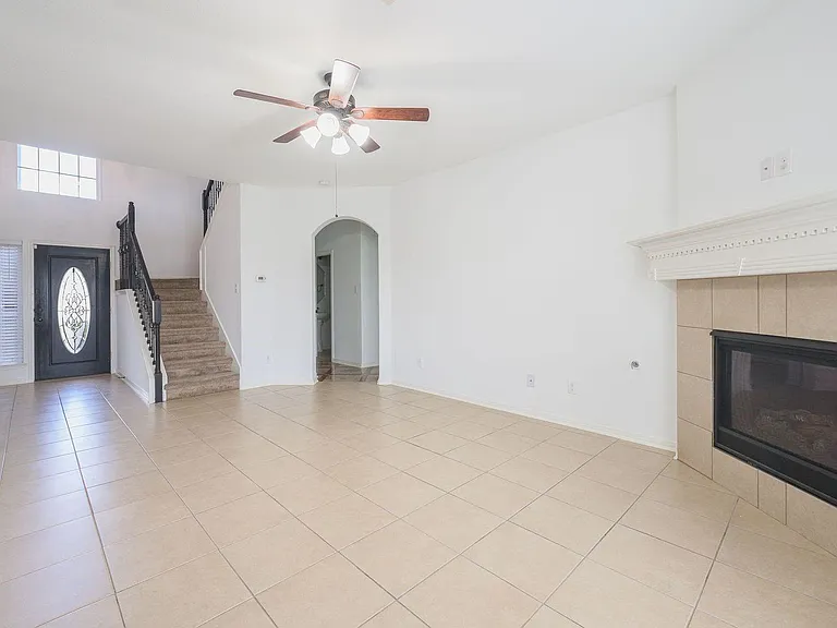 4017 Firenze Dr — Photo 3