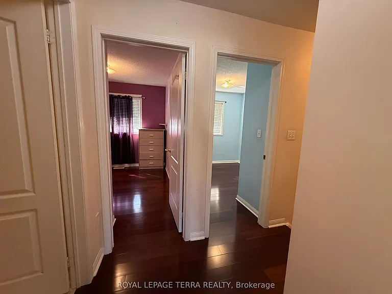 80 Acorn Pl #16 — Photo 40