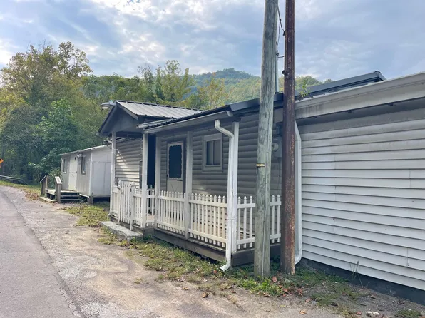 2217 Highway 221, Pineville, KY 40977