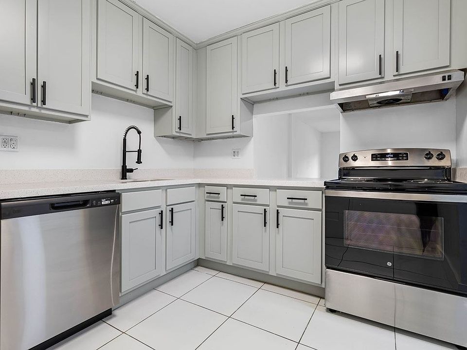 1st image of 2375 NE 173rd St #A101