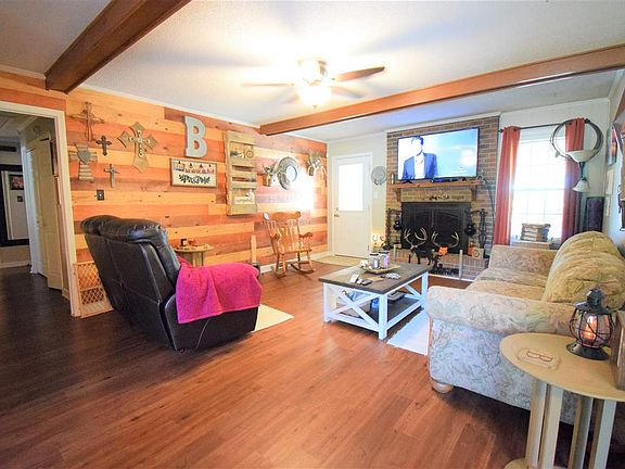 2nd image of 65 Carol Ann Dr