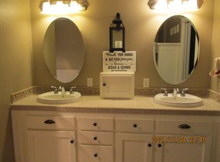 651 Dutcher Creek Rd, Grants Pass, OR 97527