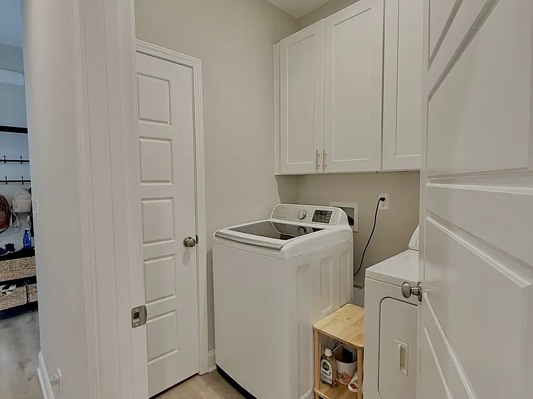 1107 Andover Dr — Photo 11