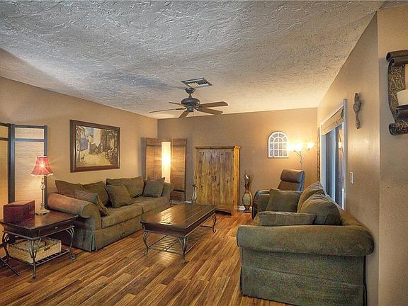 2nd image of 2327 Lena Ln