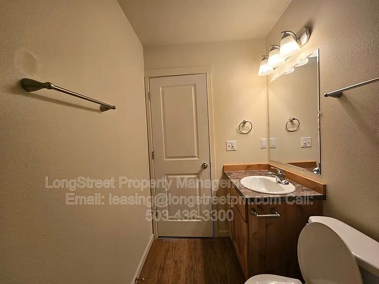 1806 College St — Photo 25