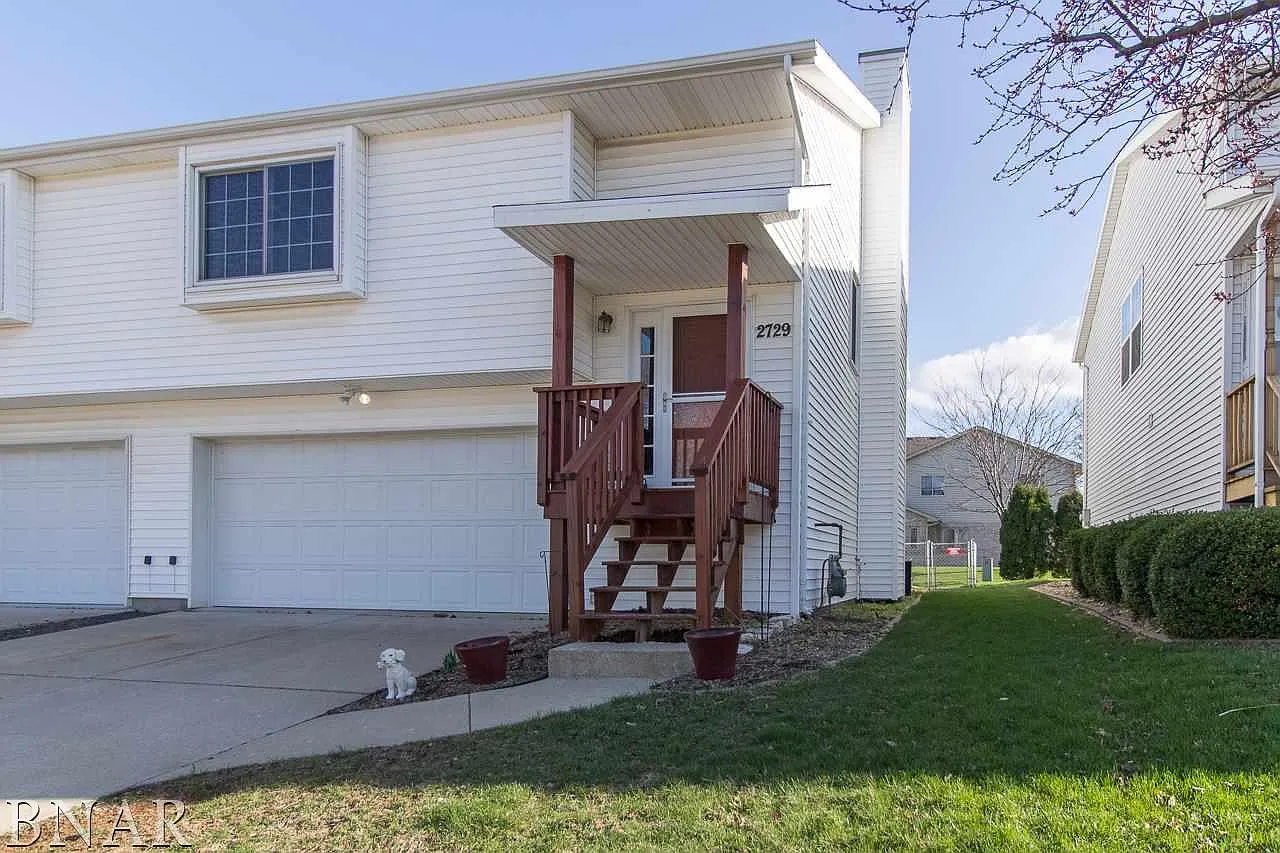 2729 Arrowhead Dr photo 1