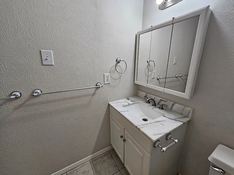 2906 Candlewick Ln — Photo 12