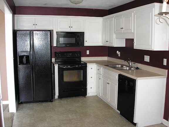2nd image of 2121 Whitney South Dr