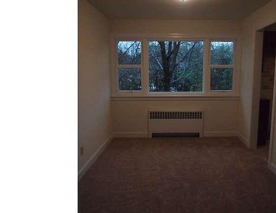 3rd image of 3803 Bonnyview Rd