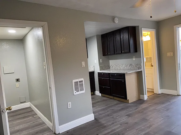 117 Spruce St #B — Photo 14