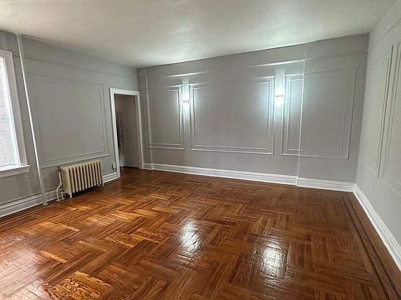 3rd image of 115 Fairview Ave APT 29