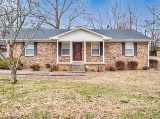 704 Wildwood Dr, Russellville, KY 42276