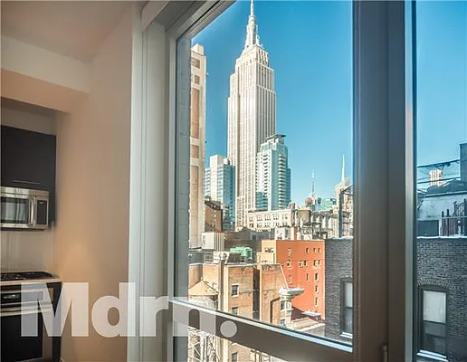 Rented by Mdrn Residential | media 16