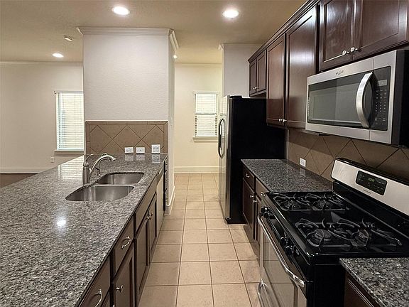 5th image of 20607 Alfonso Ct