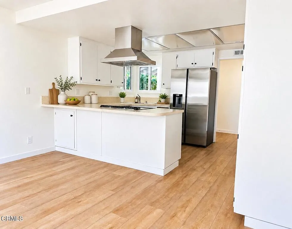 3 bed, 2.0 bath, 1474 sqft, $3,950 — Photo 4