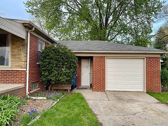 New insulated garage door