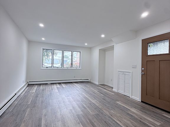 3rd image of 38 Church St Floor 1