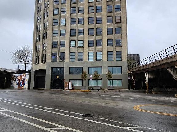 3rd image of 1550 S Blue Island Ave Unit 909