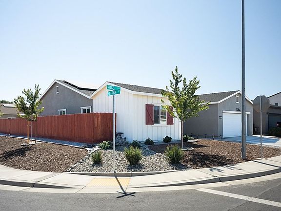 5th image of 10175 Rose Ave