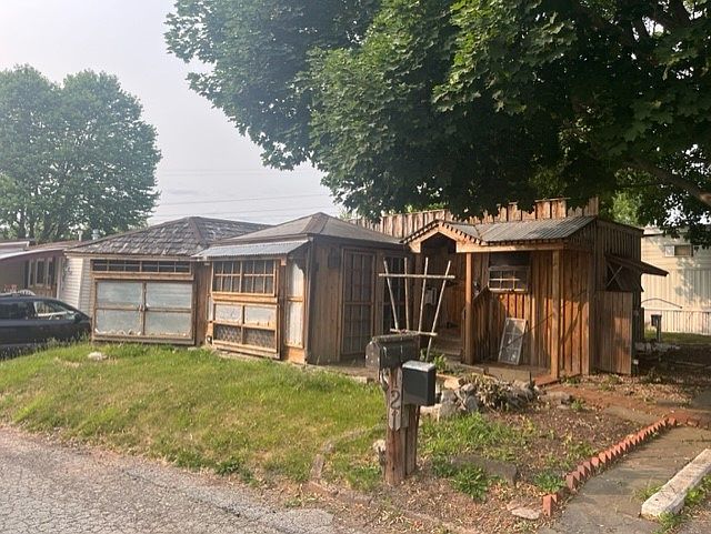 1st image of 121 Lafayette Dr