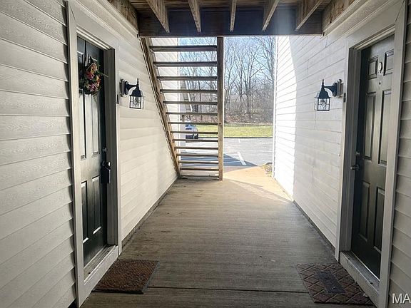 2nd image of 16500 Jubilee Hill Spur Unit A