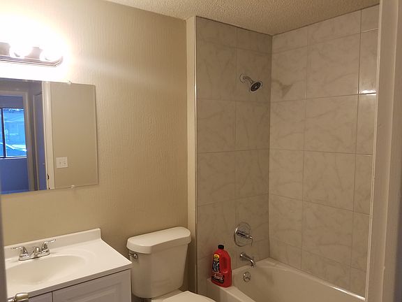 4th image of 2260 Lockwood Lake Cir W