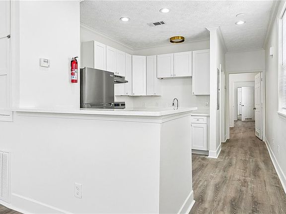 3rd image of 3632 1st St