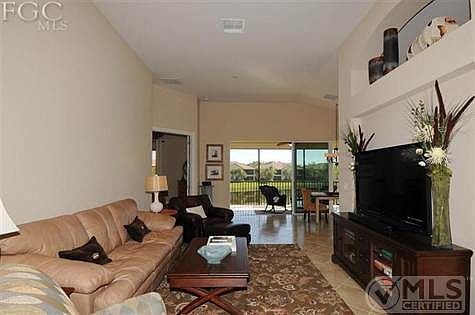 Great Room looking out to Lanai