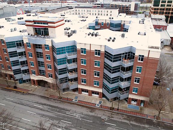 3rd image of 324 E Main St Unit 427