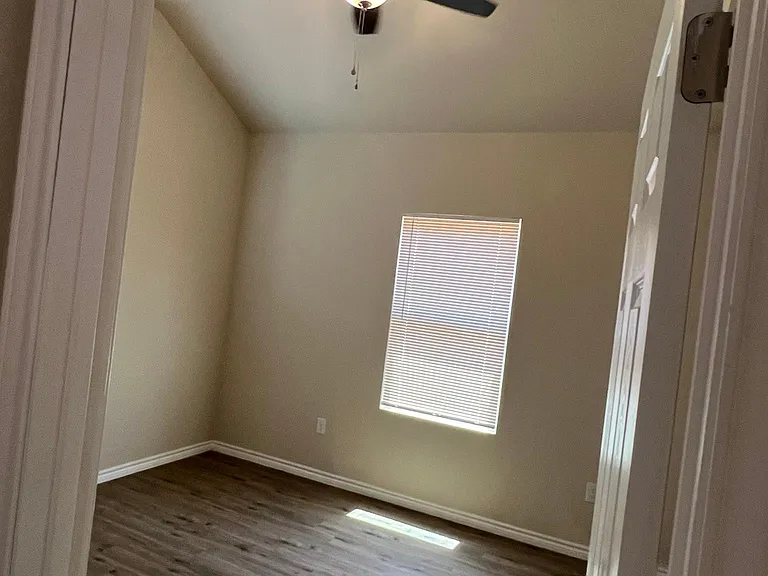 603 Crane Ave — Photo 18
