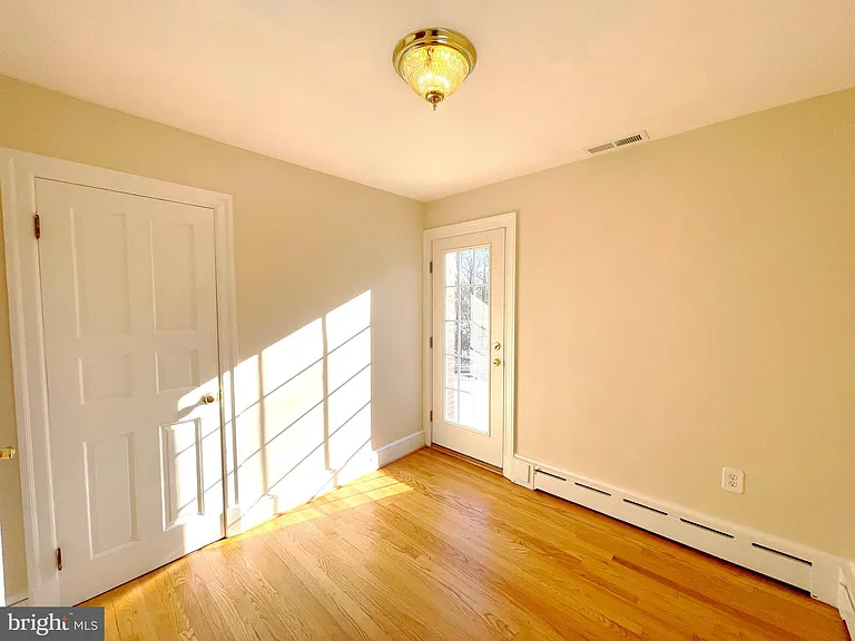 4085 Hallowing Point Rd — Photo 21