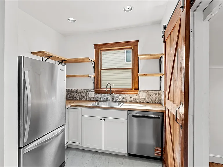 181-183 Lamartine St #1 — Photo 2