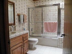3rd image of 41820 Hawthorn St