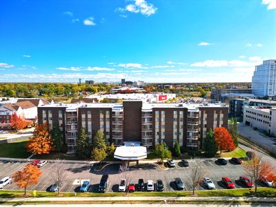 2201 S Grace St APT 604, Lombard, IL, 60148