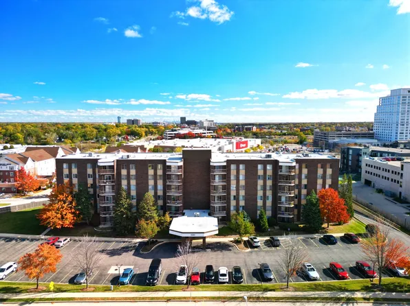 2201 S Grace St APT 604, Lombard, IL 60148