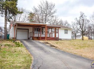422 Dakota Ave, Holton, KS 66436