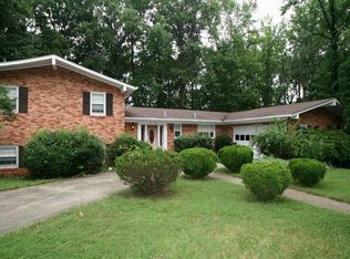 208 Emerald Hill Dr, Fort Washington, MD 20744