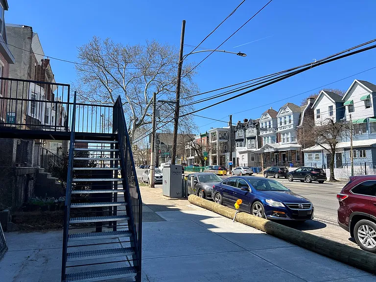 4140 W Girard Ave — Photo 16