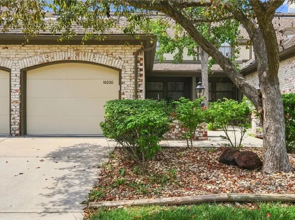 10220 Foster St, Overland Park, KS 66212