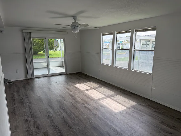 6532 Roosevelt Dr — Photo 3