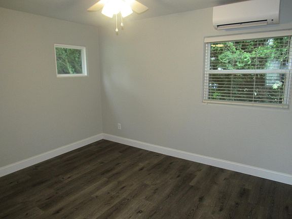 4th image of 412 96th St S #B